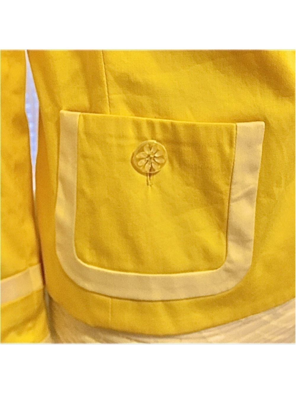 ESCADA 2 PIECE JACKET 43 AND PANTS 44 SET IN SUNFLOWER IN EXCELLENT CONDITION - Picture 8 of 16